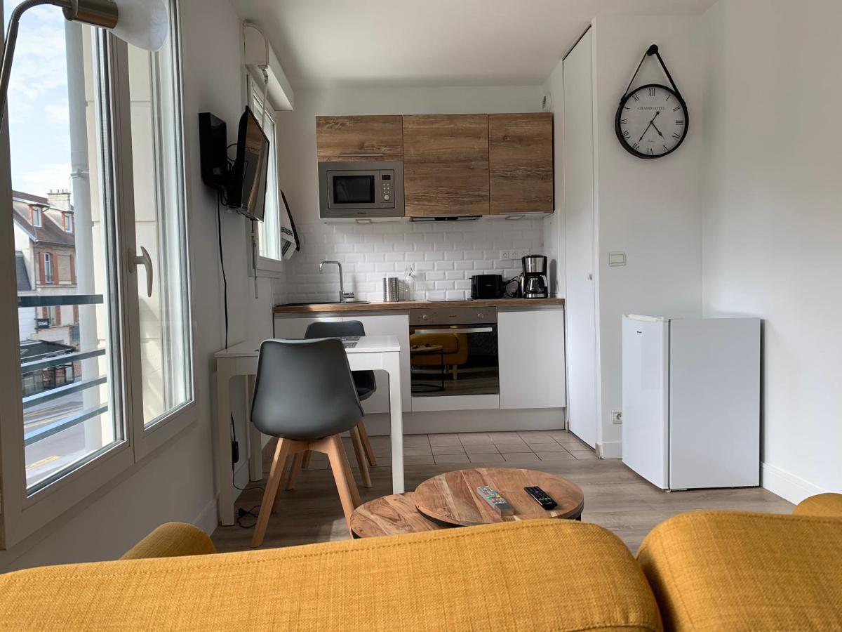 Beautiful Studio Located South Of Paris Bourg-la-Reine Exteriör bild